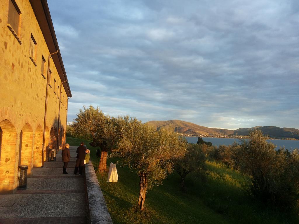 Вилла Fattoria Il Poggio Сан-Феличано Экстерьер фото